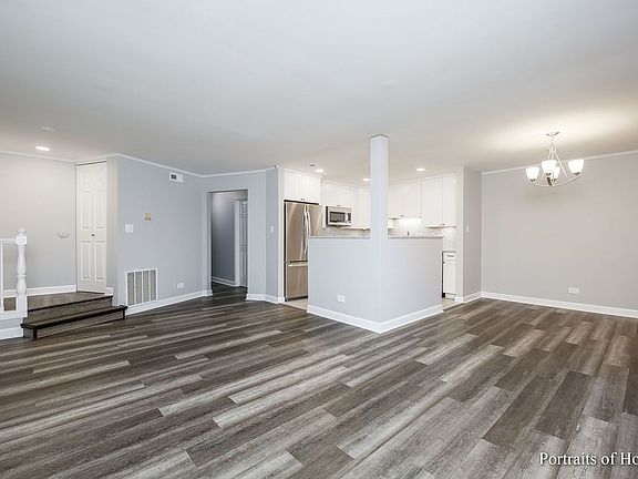 4th image of 1780 Gloucester Ct APT C