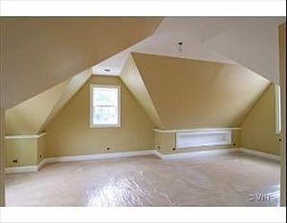 4th image of 5819 N Melvina Ave
