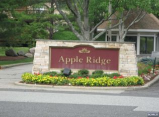 144 Fisher Rd, Mahwah, NJ 07430