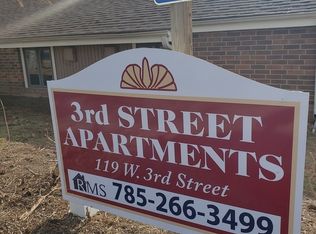 119 W 3rd St #3, Onaga, KS 66521