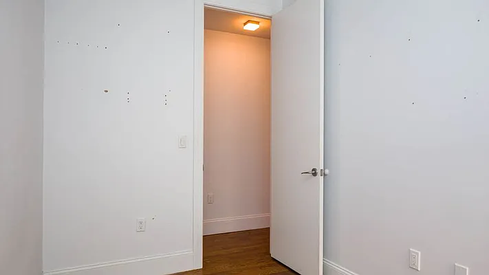 Rented by Nooklyn NYC LLC | media 12