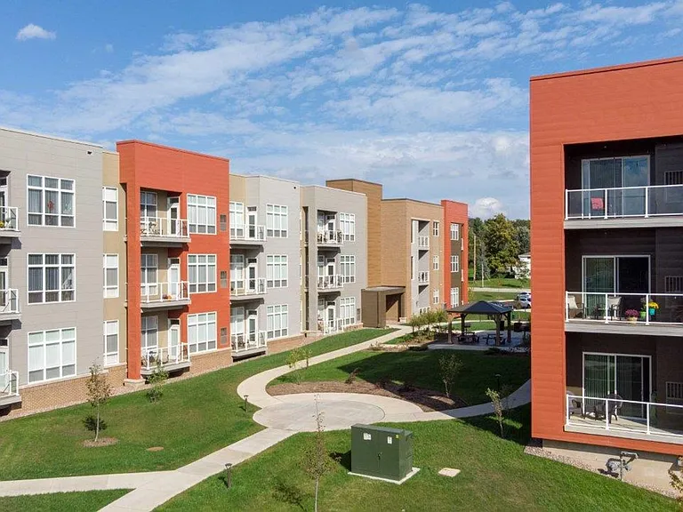Greenbelt Apartments — Photo 9