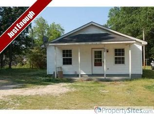805 W Waddell St, Selma, NC 27576