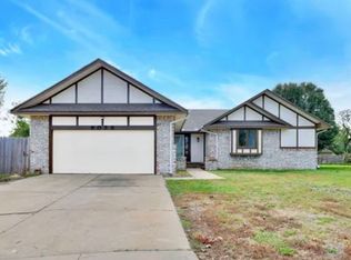 9039 E Skinner St, Wichita, KS 67207