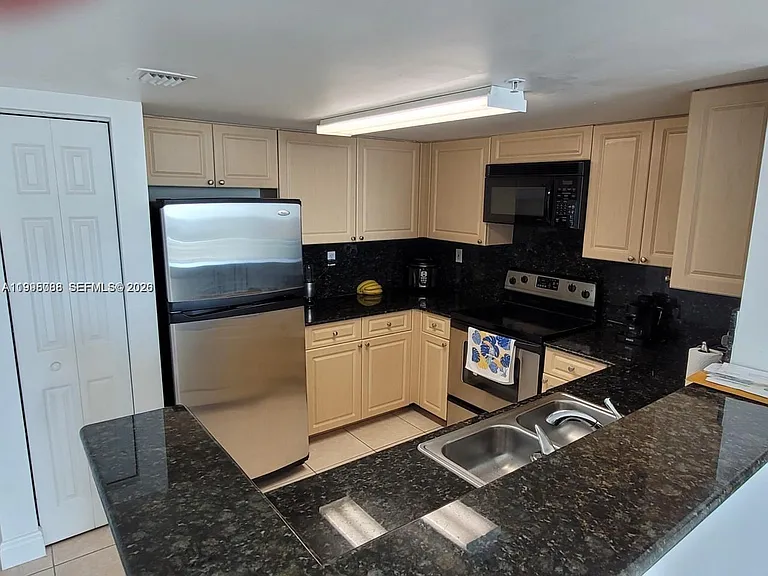 3000 Coral Way #1512 — Photo 4