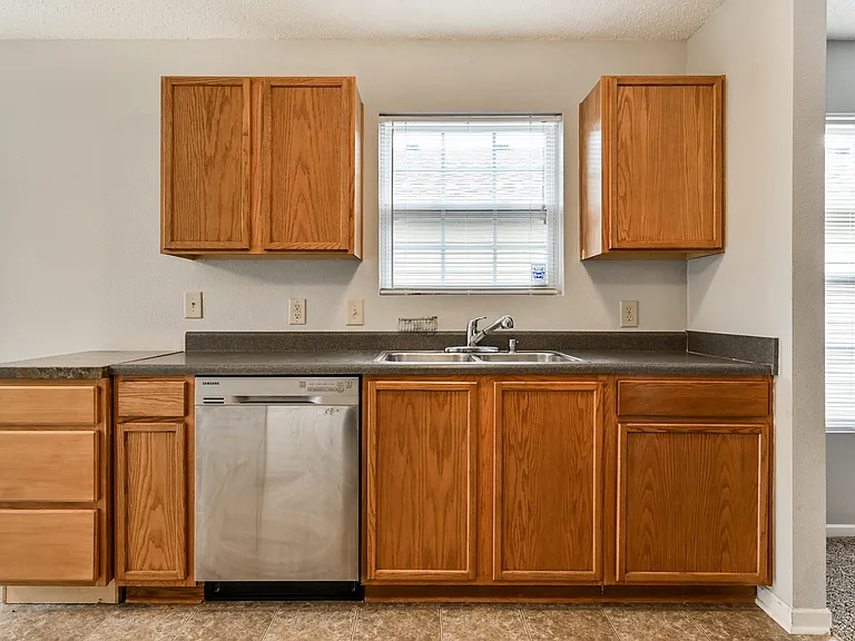 1804 Feather Reed Ln — Photo 19