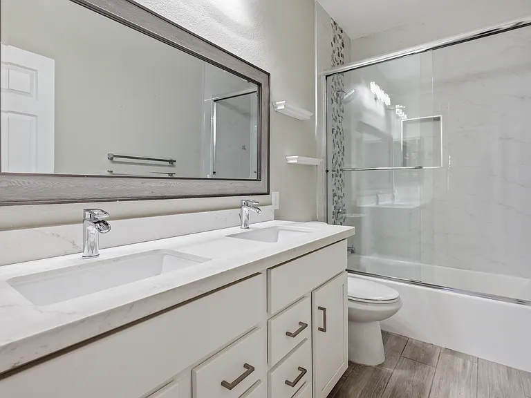 1274 E Lake Dr — Photo 34