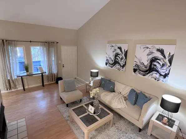 4849 Pine Forest Pl, San Jose, CA 95118