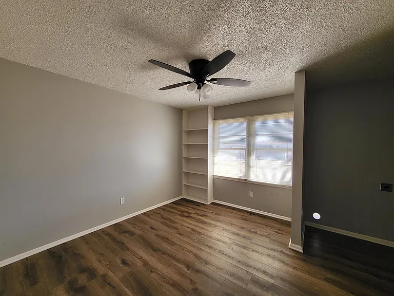 3309 Thomas Ave — Photo 6