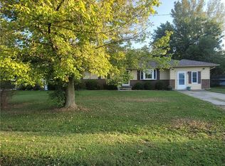 611 E 5th St, Adrian, MO 64720