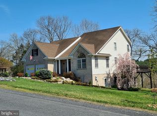 74 Manor Dr, Edinburg, VA