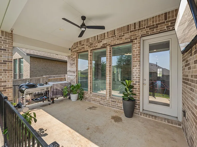 343 Eagle Ford Dr — Photo 29