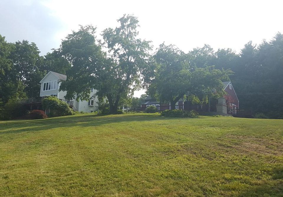 1st image of 20 Old Pine Hill Rd S #B