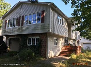 111 W 6th St, Howell, NJ 07731