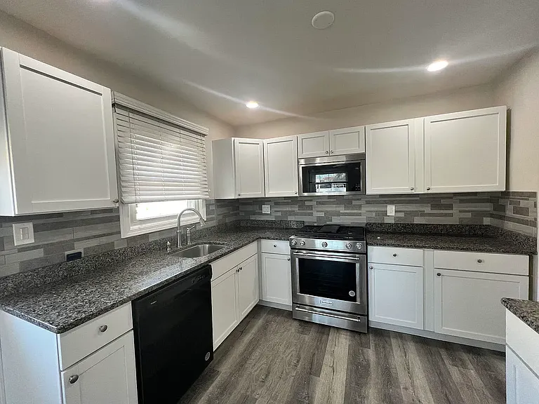 7143 N Mobile Ave — Photo 2