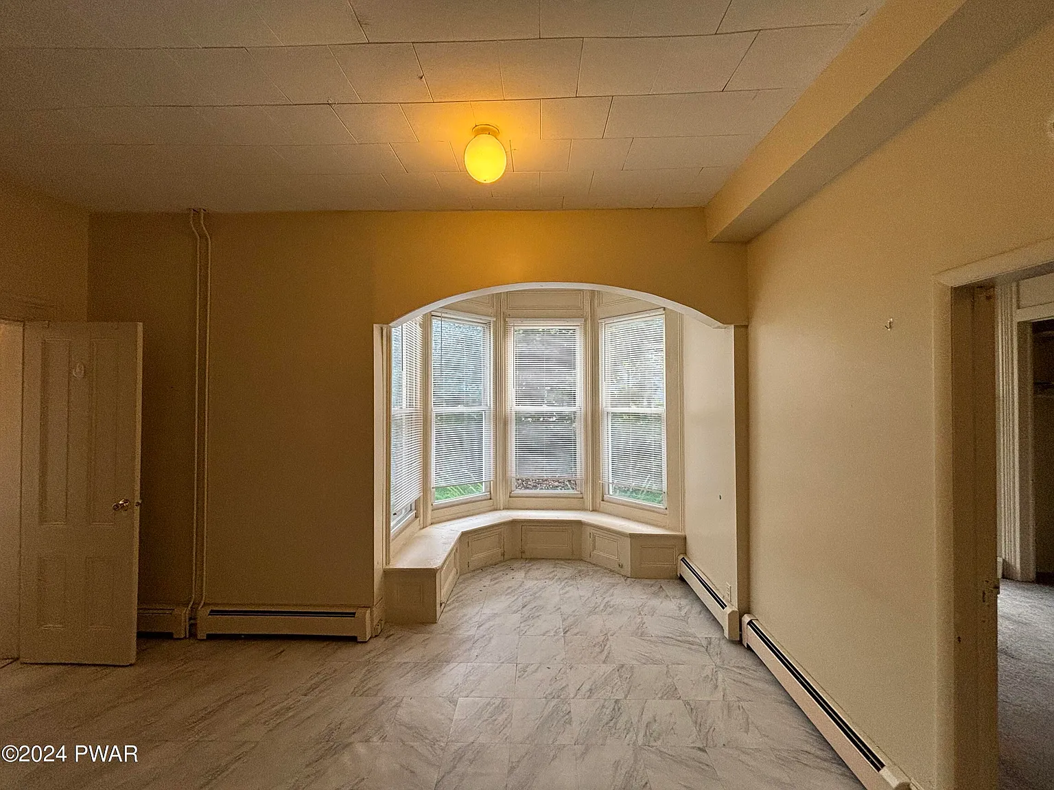 1 bed, 1.0 bath, 594 sqft, $1,400 — Photo 4