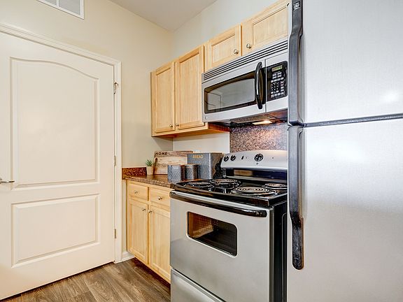 3rd image of 101 Carden Place Dr #141H