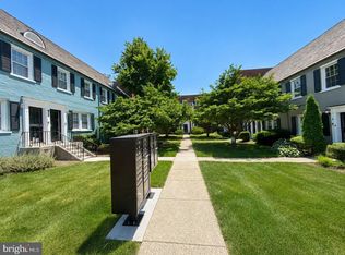 3823 W St SE #201, Washington, DC 20020