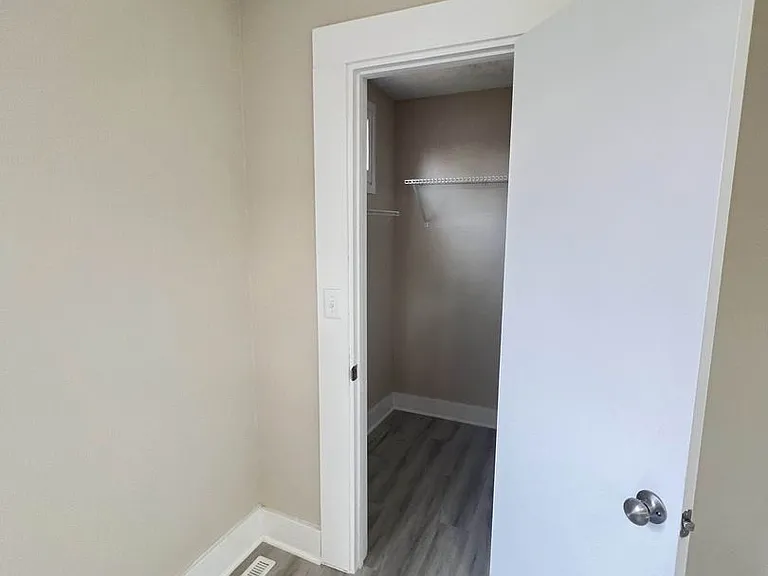 539 S Fort Ave — Photo 1