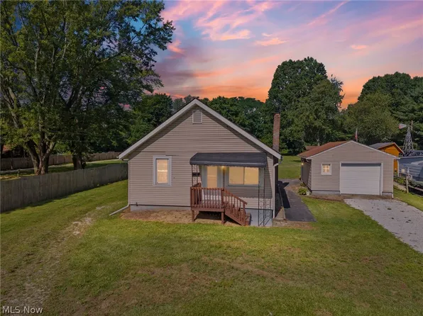 1218 Briggle Rd, Akron, OH 44320