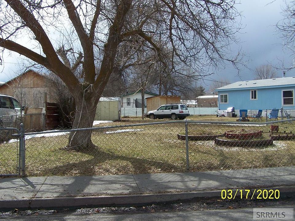 1st image of 3606 E Crawford St