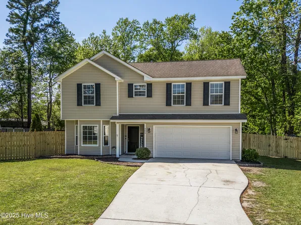 202 Dawn Court, Jacksonville, NC 28540