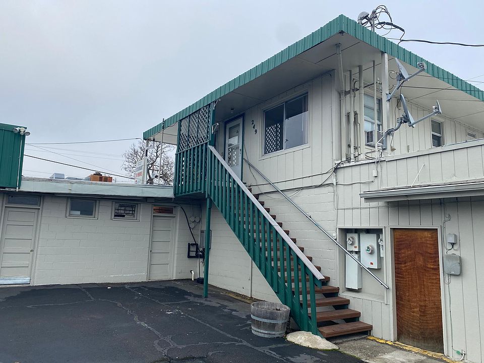 1st image of 249 NW Garden Valley Blvd