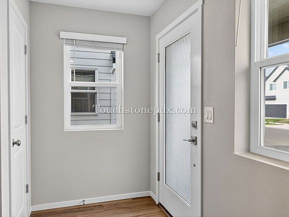 3rd image of 2618 Sawtelle Dr