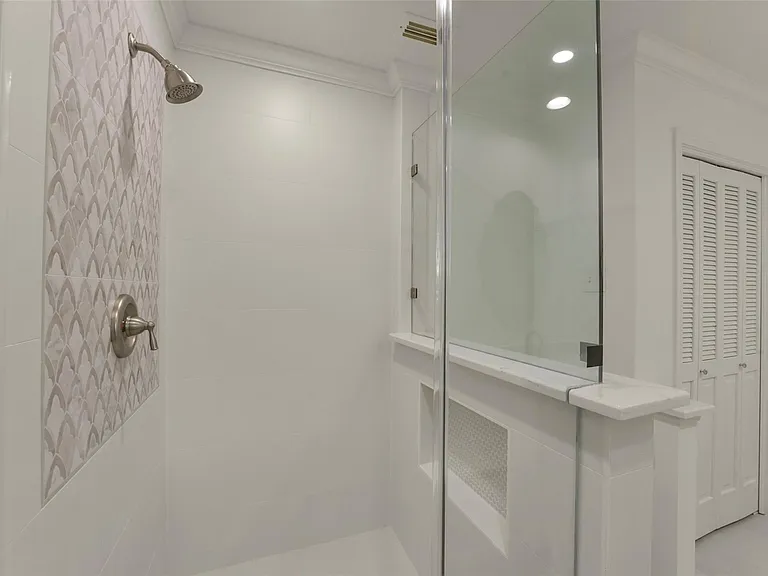110 Hillcrest Dr — Photo 32