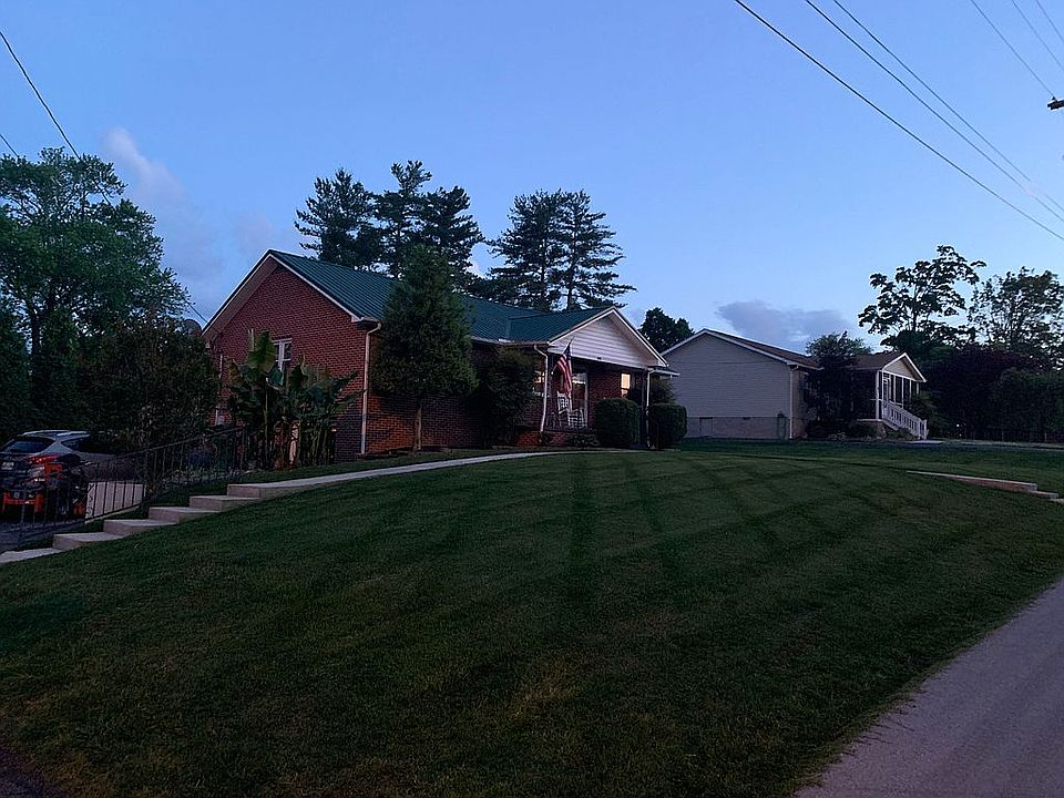 1st image of 119 Cedar St