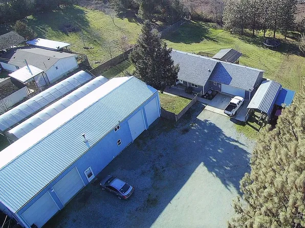 533 Taylor St, Myrtle Creek, OR 97457