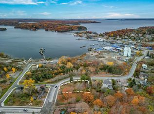 94 Great North Rd, Parry Sound, ON P2A2N8