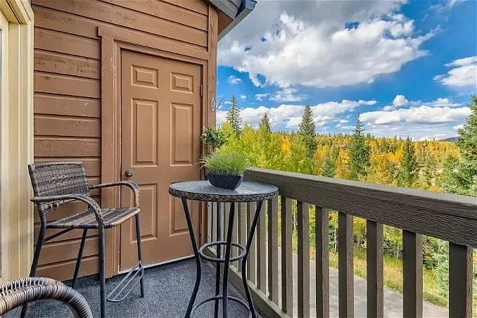 4010 Silverheels Dr — Photo 4