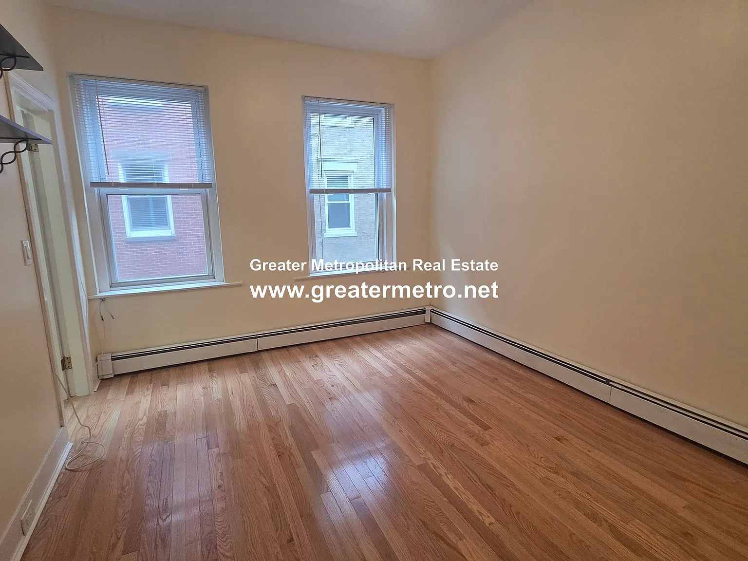 1 bed, 450 sqft, $2,400 — Photo 4