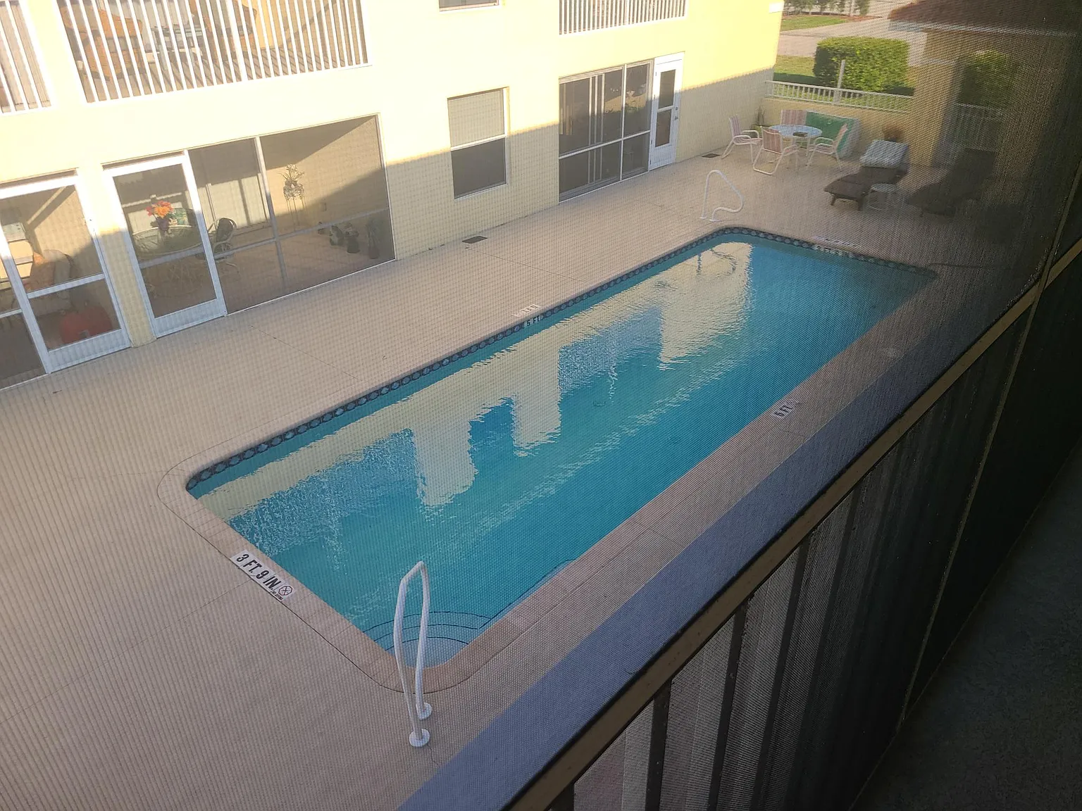 2 bed, 1025 sqft, $1,600 — Photo 2
