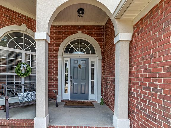 3rd image of 311 Barnsley Drive