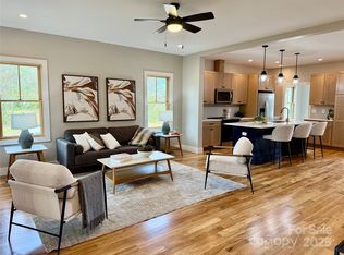 296 Gallimore Rd, Brevard, NC 28712