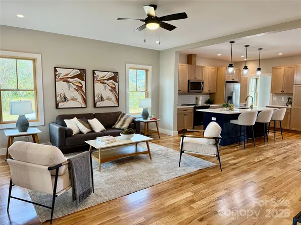 296 Gallimore Rd, Brevard, NC 28712