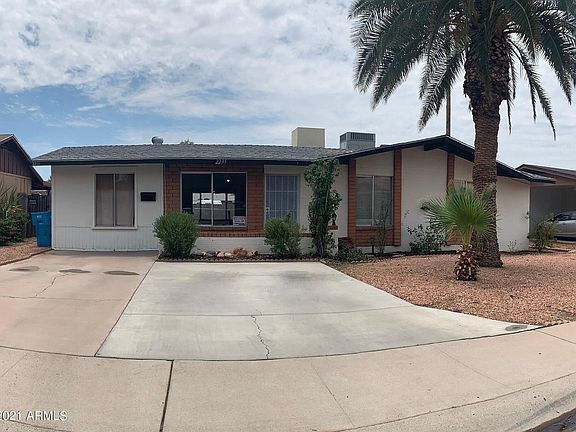 4th image of 2235 W Columbine Dr