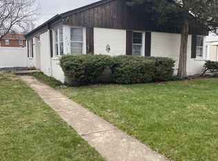 212 N Garfield St, Lombard, IL 60148