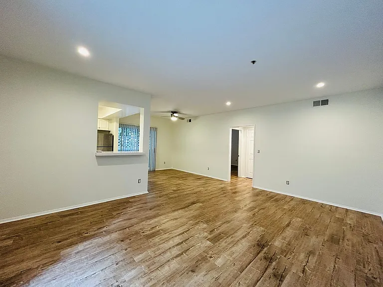 3518 Dunn Dr — Photo 3