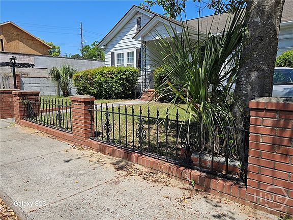 2nd image of 2010 Bolling Street