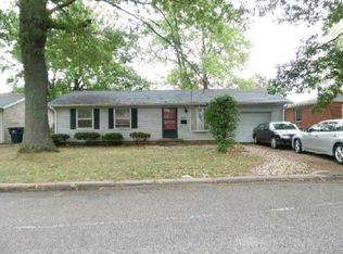324 N 43rd St, Belleville, IL 62226