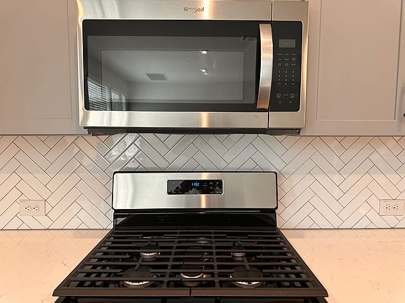 5th image of 2500 Forest Creek Dr Unit 1603