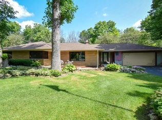 4510 S Clearwater Pl, New Berlin, WI 53151