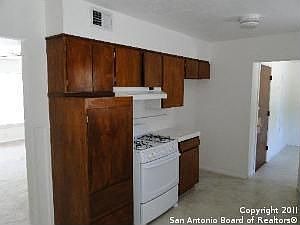 3rd image of 4707 Newcome Dr
