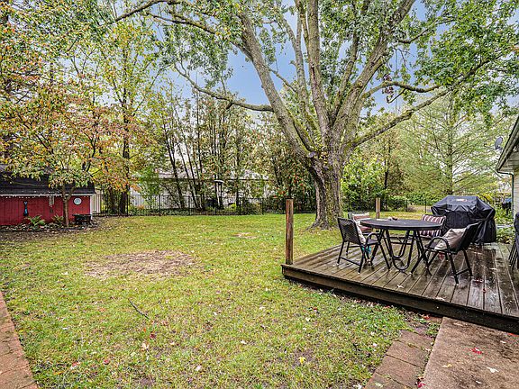 3rd image of 200 Boltwood Dr NE