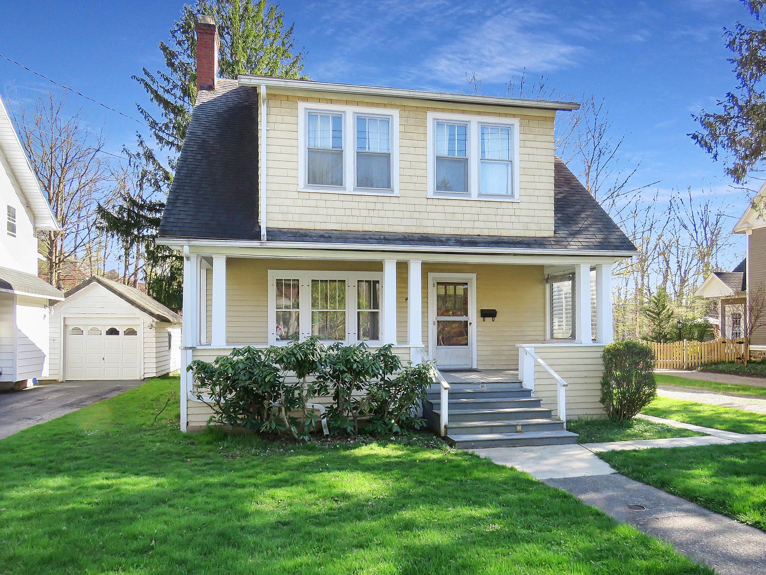439 Girard Ave, East Aurora, NY 14052 Zillow