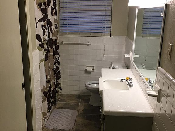 5th image of 9378 Southmoor Dr