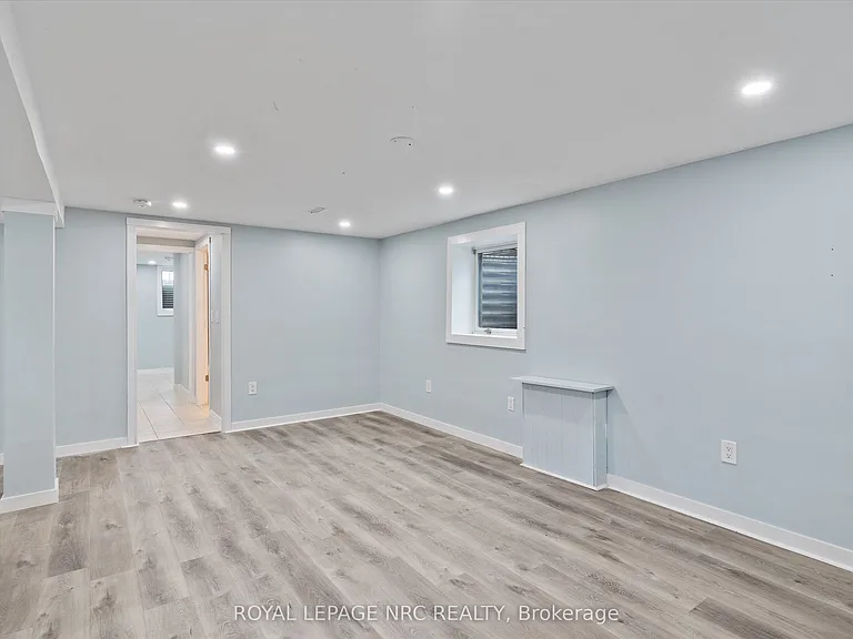 51 Jacobson Ave #LOWER — Photo 8